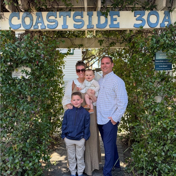 Meet your Posher, Katelyn - Picture 4 of 7